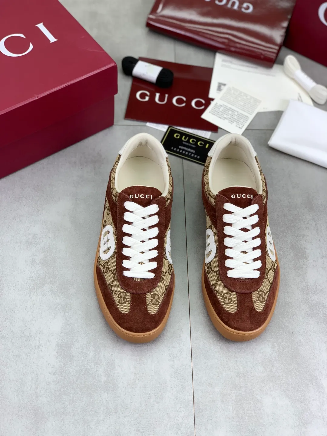 Men's shoes 💰P562 New GUCCI classic design moral training element catwalk model, matching version of top quality moral training shoes for men and women. Epoxy logo process is concave and convex, matching oil edge technology, punched cowhide cloth surface, suede cowhide surface splicing, breathable and not stuffy, the original overlasted shoe model is comfortable on the feet.  Fabric: Matched leather + cloth + mesh Lining: Water-dyed sheepskin Foot: Water-dyed sheepskin Outsole: Original molded TP matching environmentally friendly material Packaging: Top counter full set of packaging Female 35-42 (Female 41.42. Customized) Male 39-46 (46 customized)